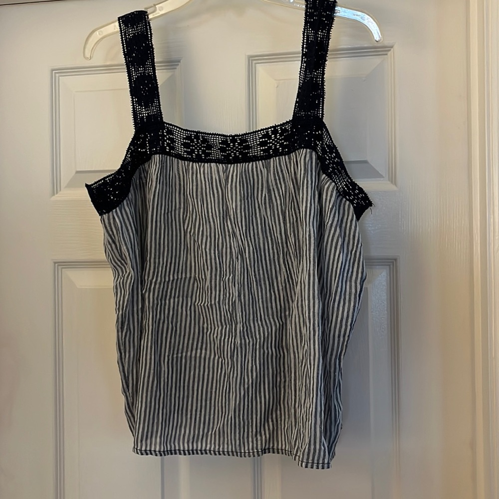 Aerie Flowy Tank